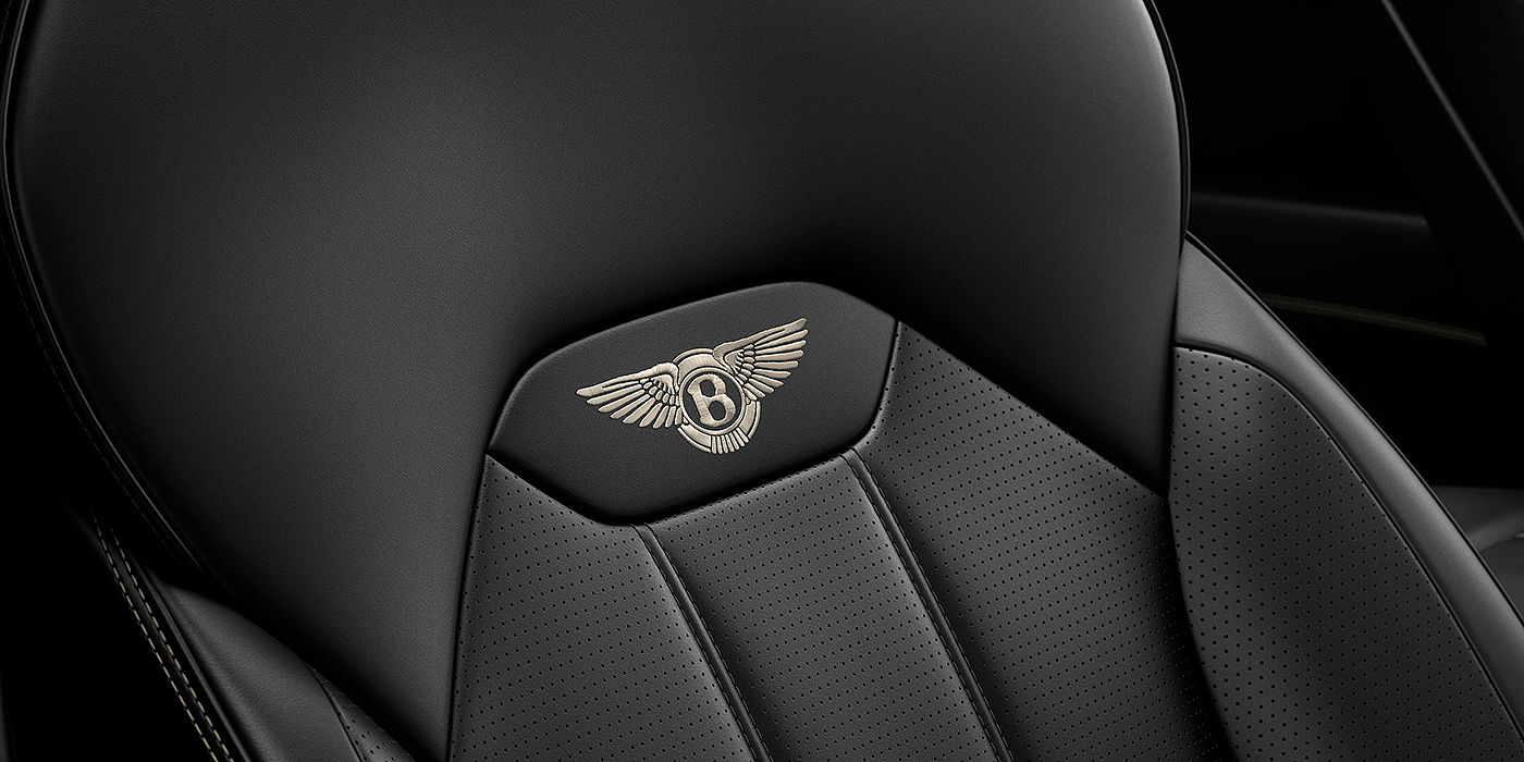 Bentley Kaohsiung Bentley Bentayga seat with detailed Linen coloured contrast stitching on Beluga black coloured hide.