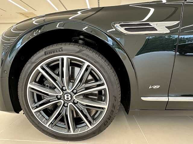 4:Bentley Flying Spur V8, Coupe, 綠色, Bentley Kaohsiung